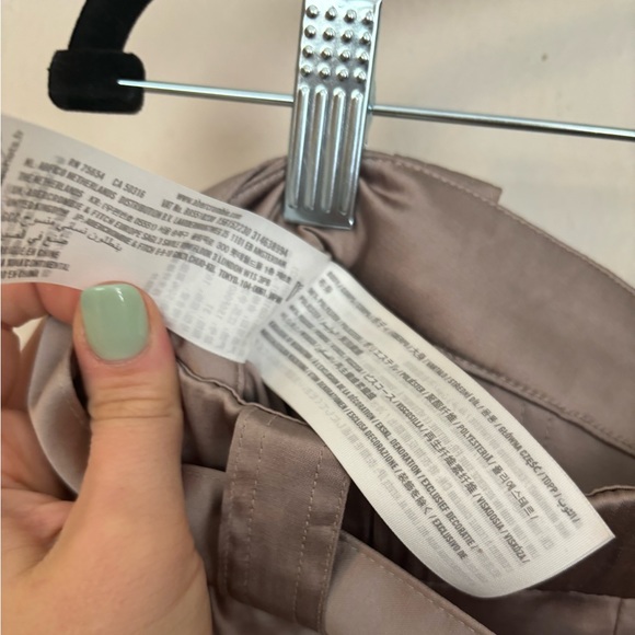 Abercombie Belted Baggy Satin Cargo Pant size  31 - Picture 14 of 14